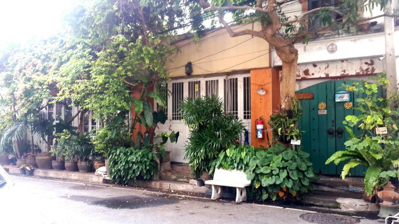 Hotel Café de Baan Raow Bangkok Exterior foto